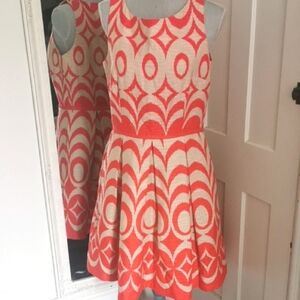 Taylorfit&flare geometric stripe Orange/cream. size 10. EUC